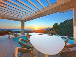 Villa in Marbella with Private Heated Pool Hotel in Marbella