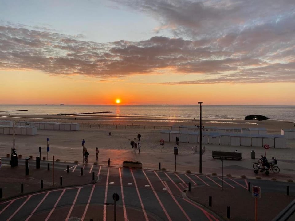 Apartment in Knokke near Albertstrand Beach Hotel in Knokke-Heist