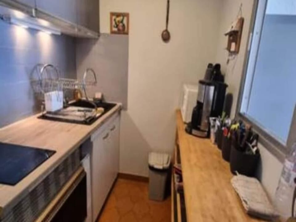 Studio for 4 People Hotel in Six-Fours-les-Plages