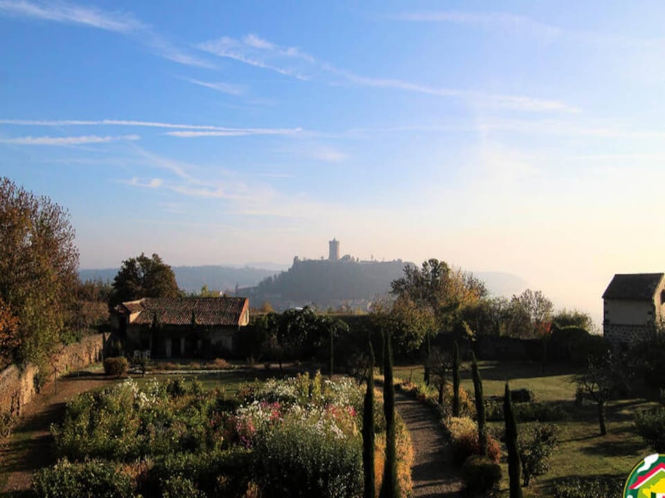 House 6 People Hotel in Auvergne-Rhône-Alpes