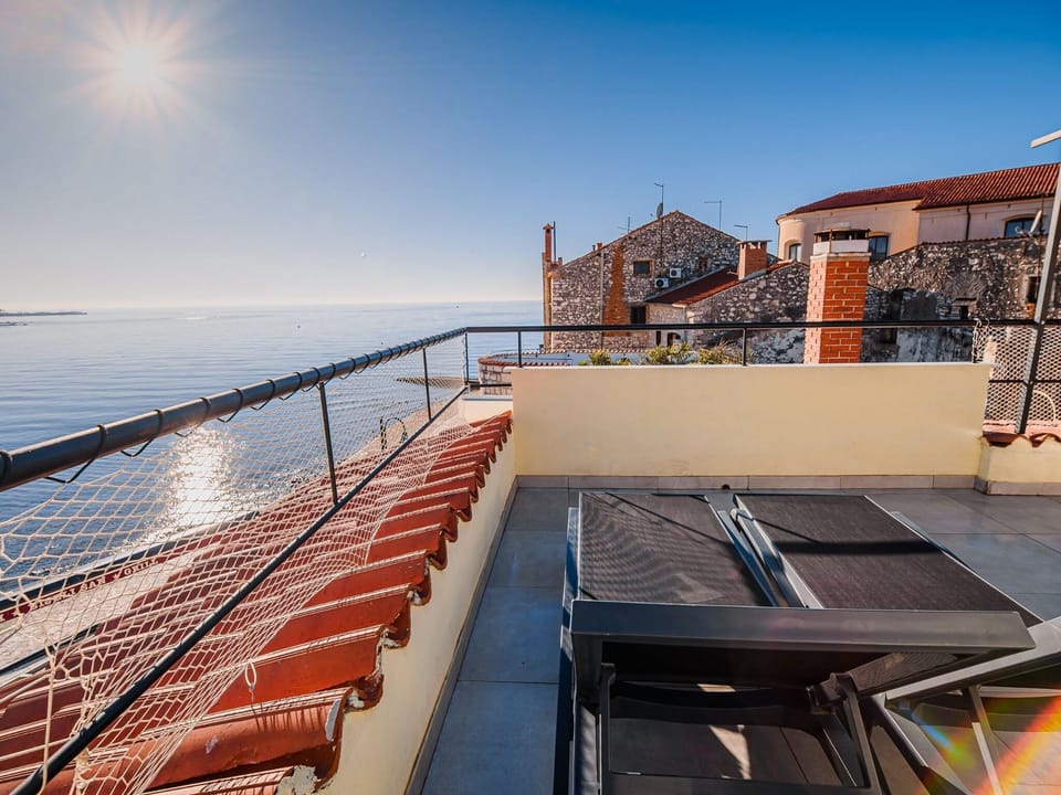 Sleek and Stylish Umag Apartments with Sea View - Comfort Two Bedroom Apartment with Terrace Hotel in Istria County