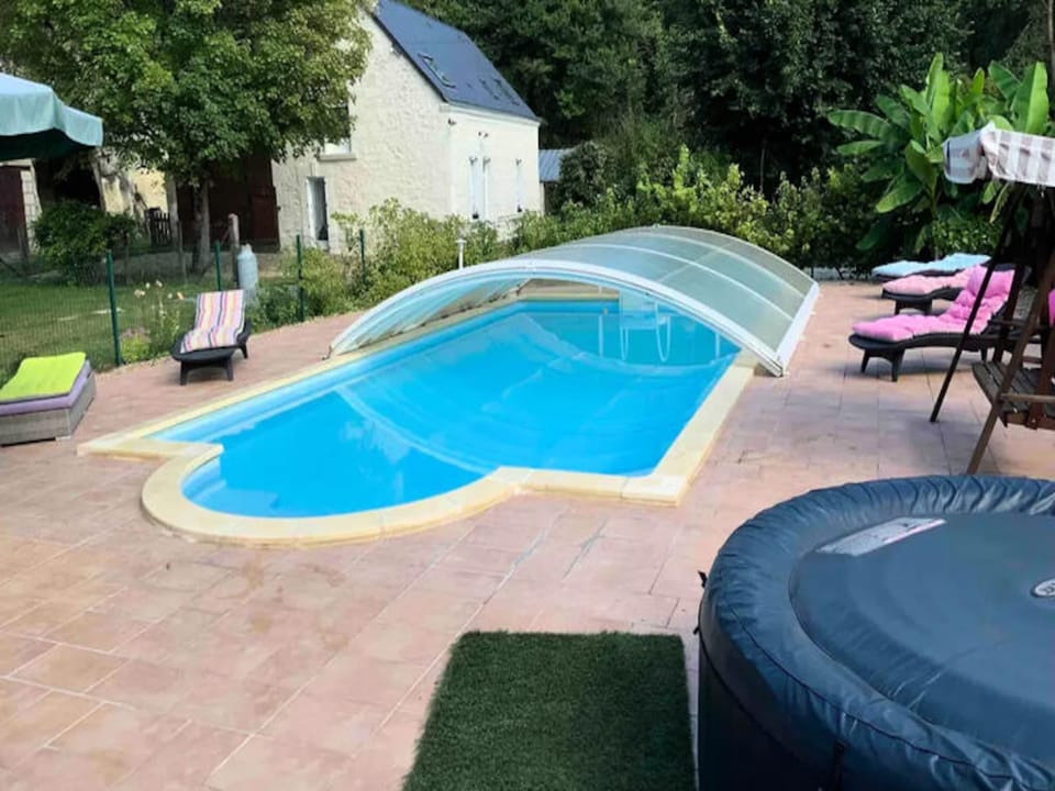 House 10 People Hotel in Centre-Val de Loire