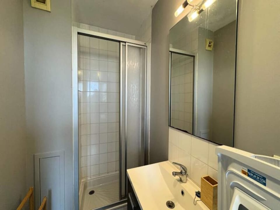 Apartments for 3 People Hotel in Caen
