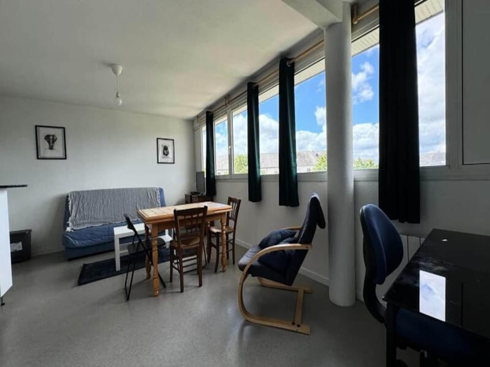 Apartments for 3 People Hotel in Caen