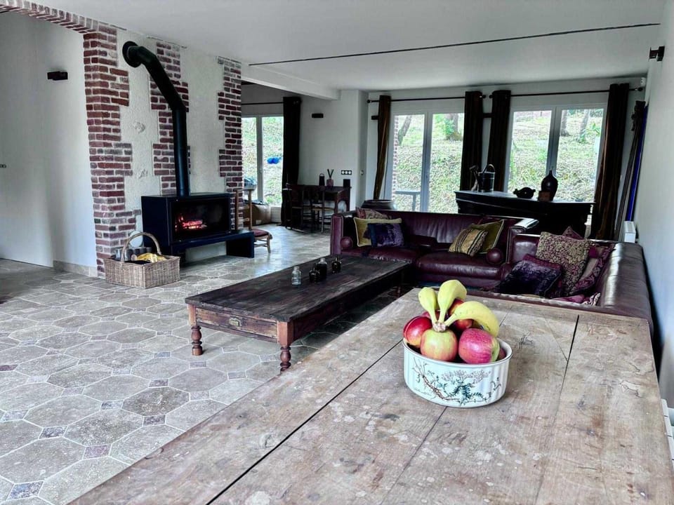 Exceptional 5 bedroom house near the beach Hotel in Trouville-sur-Mer