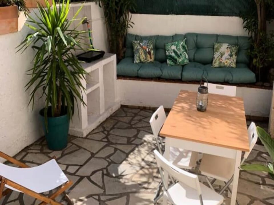 Studio for 4 People Hotel in Fréjus
