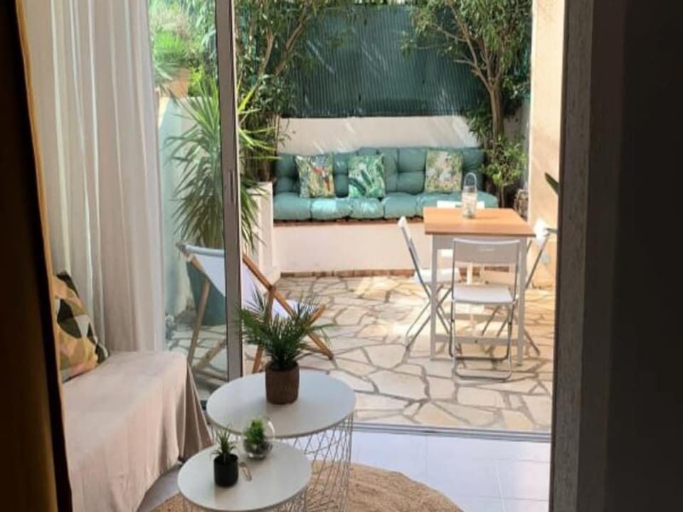 Studio for 4 People Hotel in Fréjus