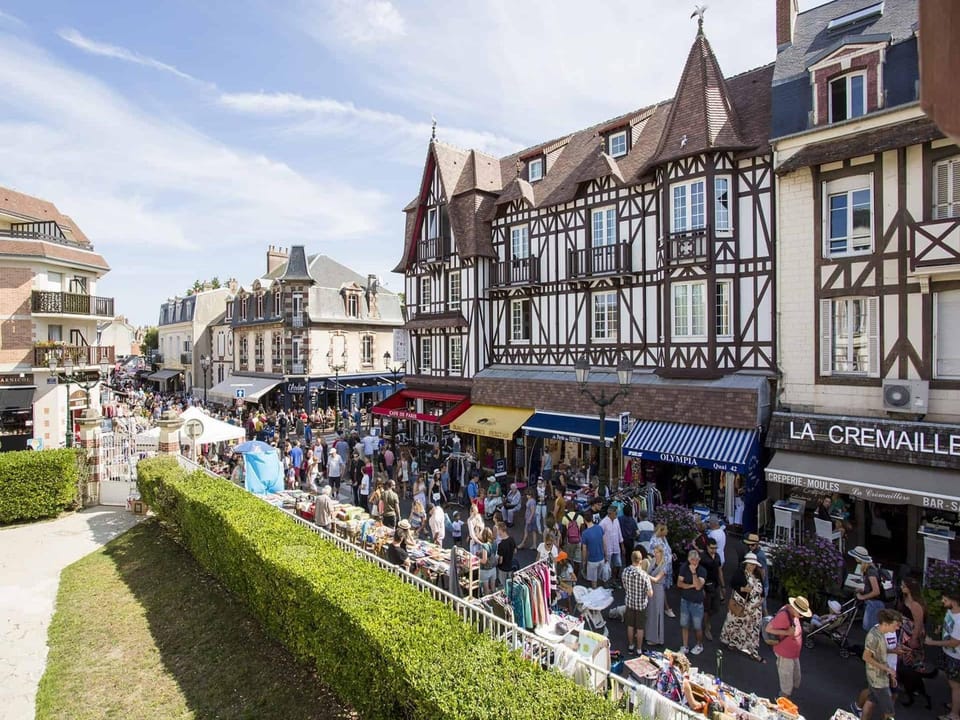Apartments for 3 People Hotel in Cabourg