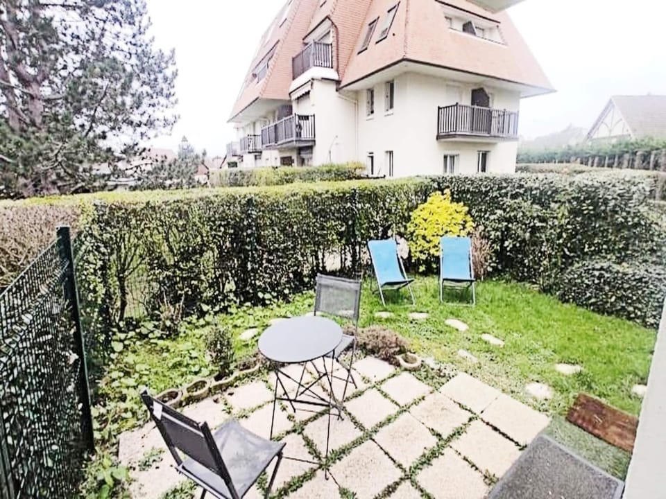 Apartments for 3 People Hotel in Cabourg