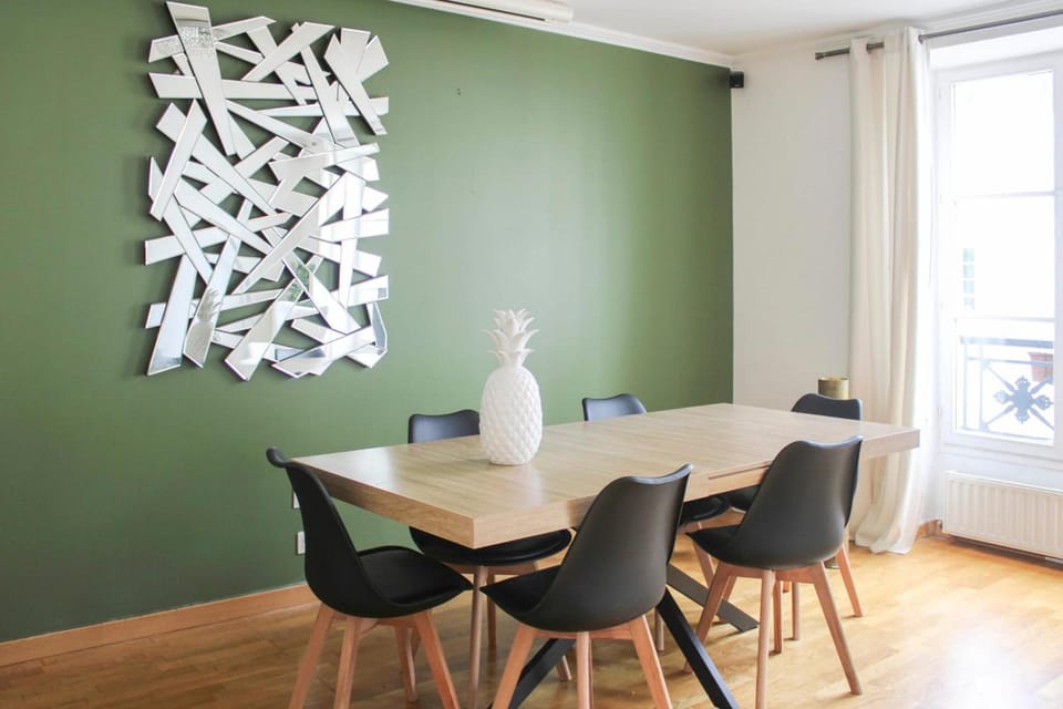 Spacious Duplex in the Heart of Paris Hotel in Paris