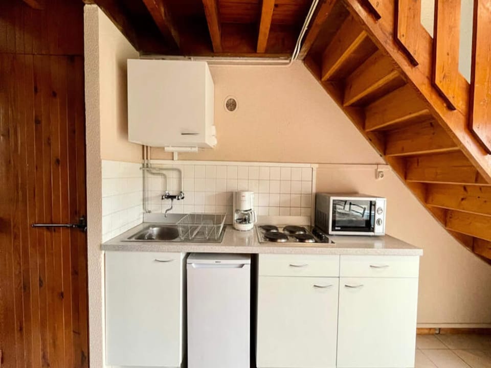 House 5 People Hotel in Auvergne-Rhône-Alpes