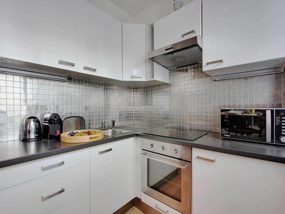 Chic apartment - 1BR4P -Paris 16e  Boulogne-Billancourt Hotel in Paris