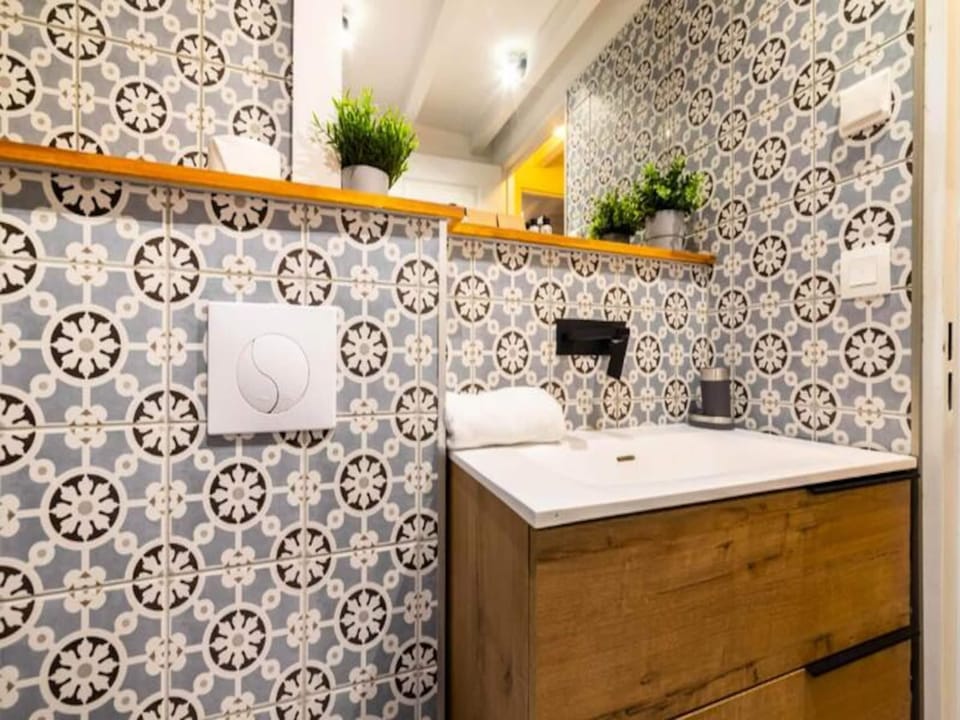Beautiful Classified Apartment Hotel in Avignon