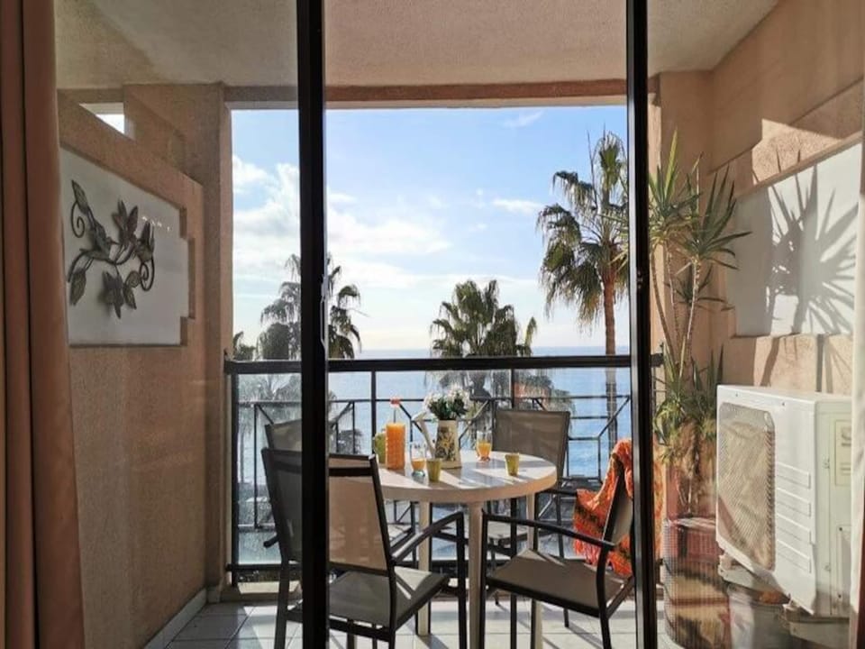 Residence La Palme Dazur Hotel in Cannes