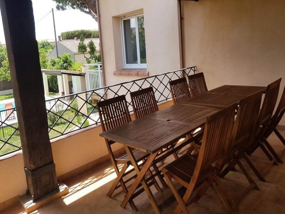 Residence Courtaude for 7 people Hotel in Six-Fours-les-Plages