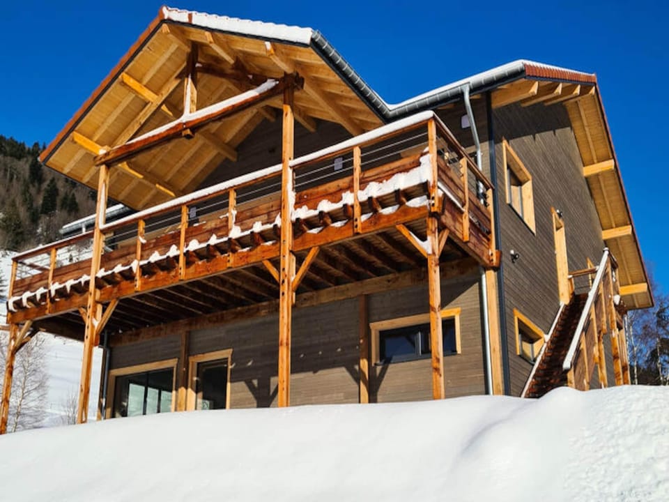 House 10 People Hotel in La Bresse