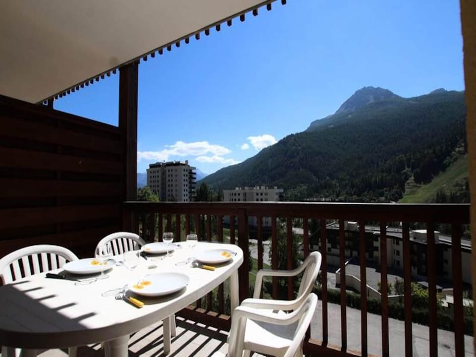 Peyronilles Residence for four people Hotel in Saint-Chaffrey