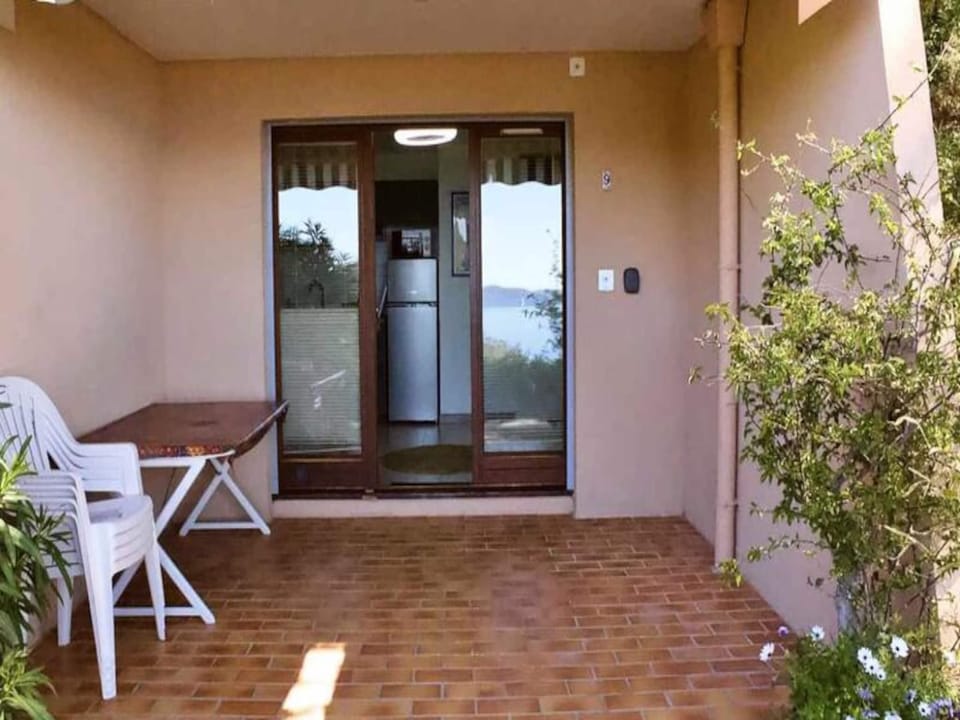 Studio for 2 People Hotel in Rayol-Canadel-sur-Mer