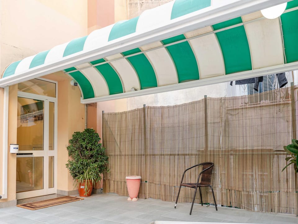 Hotel 3 Comfortable Stay in Ventimiglia Apartment in Ventimiglia