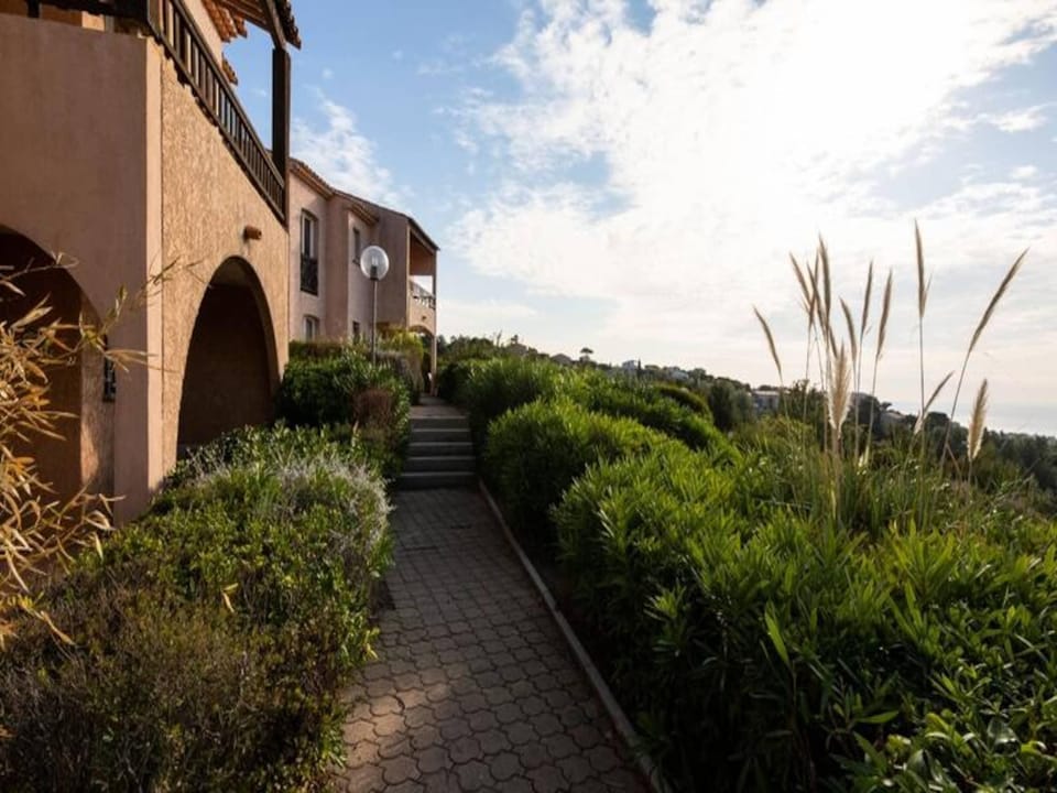 Comfort Apartment 2 bedrooms 6 people Hotel in Sainte-Maxime
