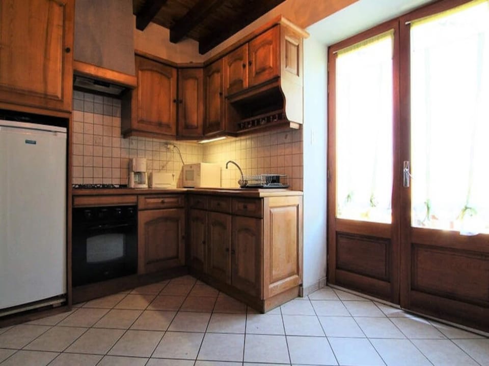 House 5 People Hotel in Auvergne-Rhône-Alpes