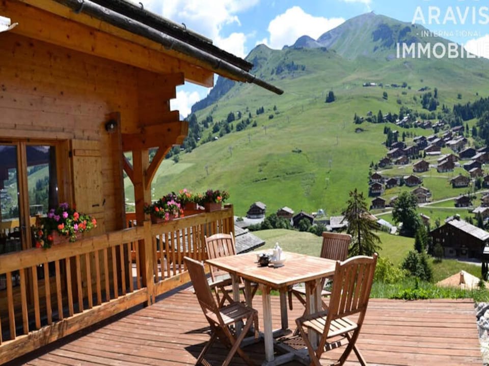 House 12 People Hotel in Le Grand-Bornand