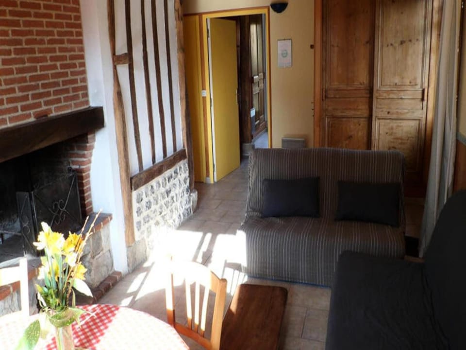 House 5 People Hotel in Normandy
