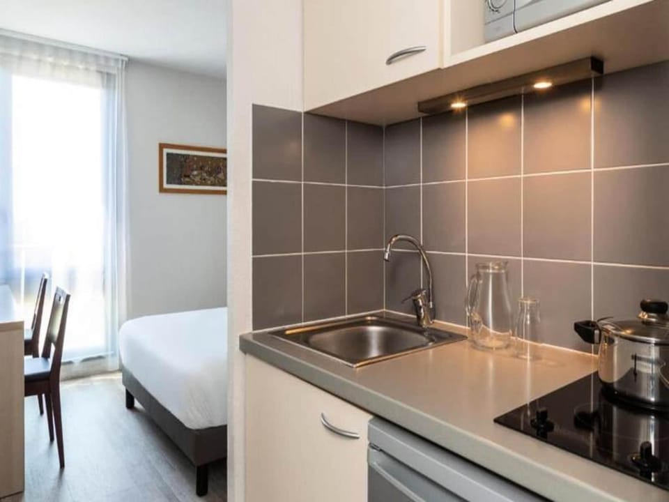 Aparthotel Adagio Access Avignon Hotel in Avignon