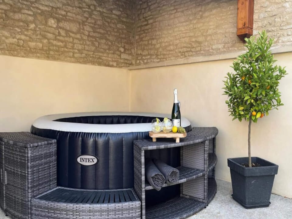 House 6 People Hotel in Bourgogne-Franche-Comté