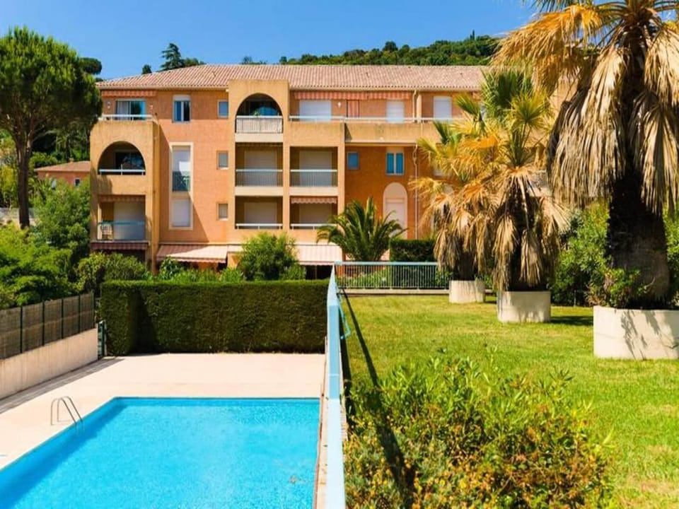 rooms 5 people Hotel in Cavalaire-sur-Mer