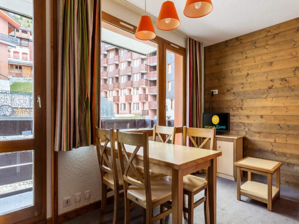 Studio 4 People - Budget Hotel in Mâcot-la-Plagne