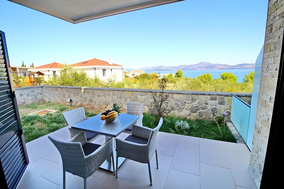 Apartments Kula - Two Bedroom Apartment with Terrace  C2 Hotel in Dubrovnik-Neretva County