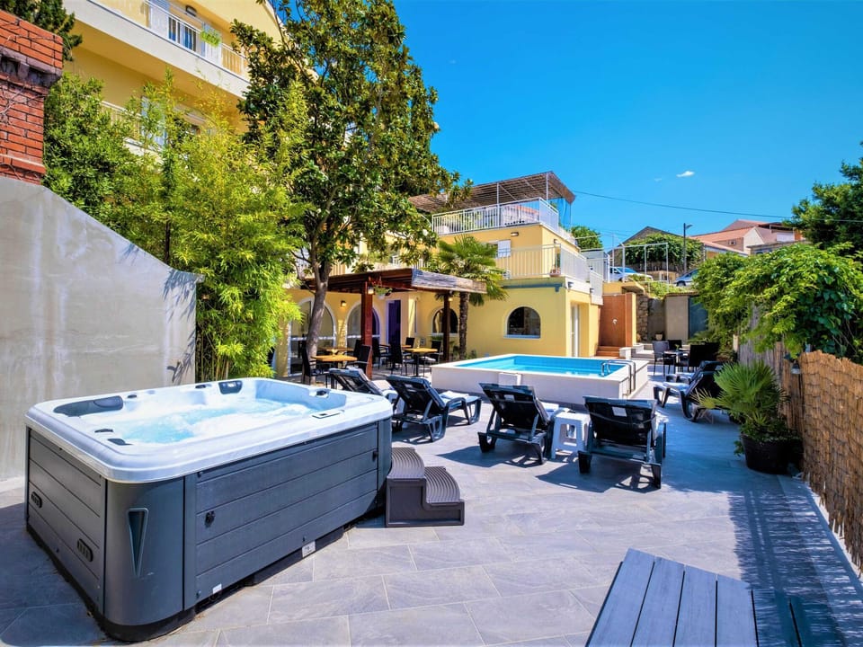 Castelletto - Superior Double Room with Balcony and Airport Transfer 8 Apartment in Cavtat