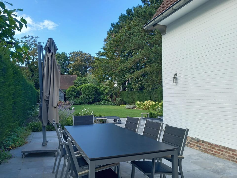Villa in Het Zoute near Zwin Reserve Resort in Knokke-Heist