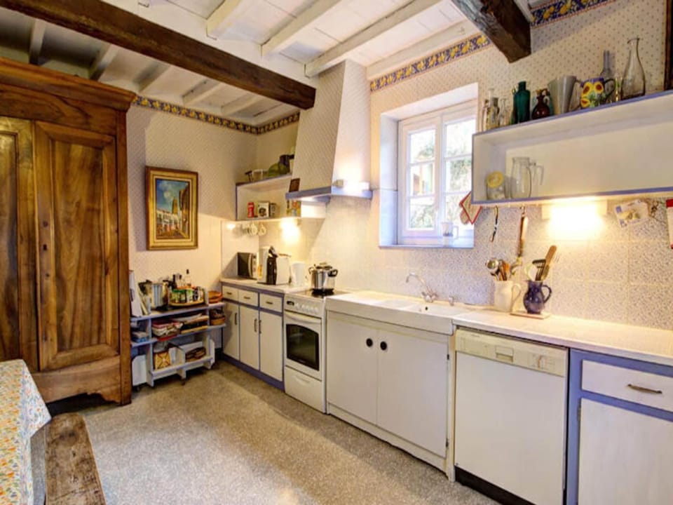 House 10 People Hotel in Auvergne-Rhône-Alpes