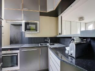 Comfortable apartment-1BR4P-Place du Trocadero Hotel in Paris