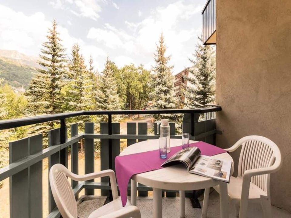 Chardons Bleus Residence Hotel in Saint-Chaffrey