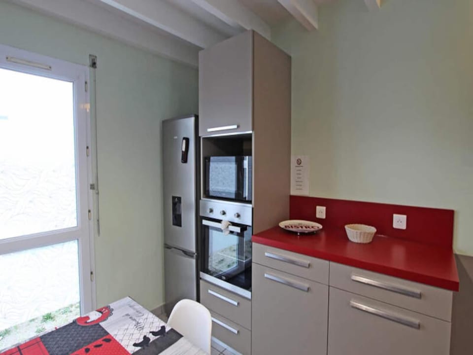 House 6 People Hotel in Normandy