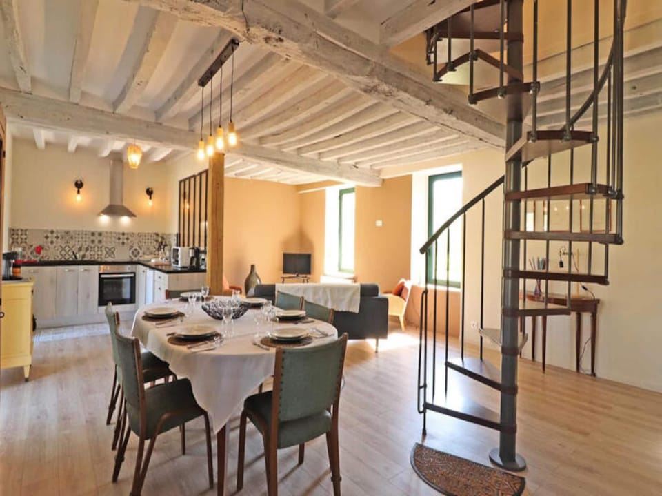 House 6 People Hotel in Normandy