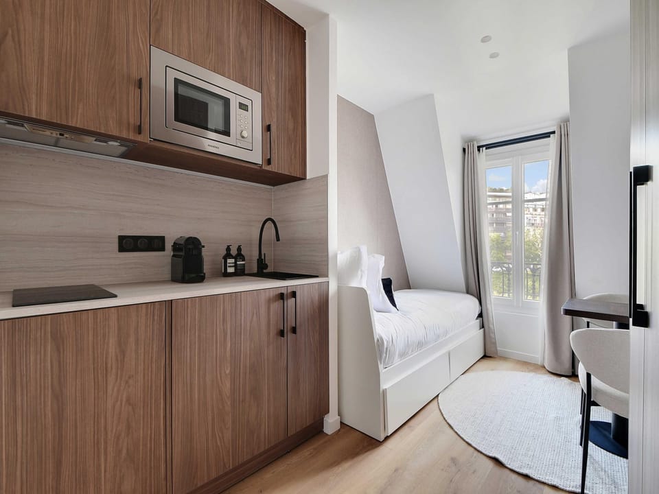 Bright and modern studio - 2P - Passy Hotel in Paris