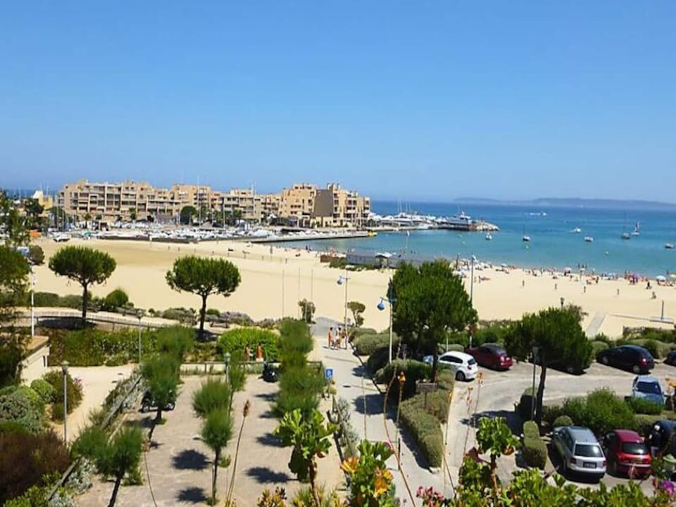 Rooms for 4 People Hotel in Bormes-les-Mimosas