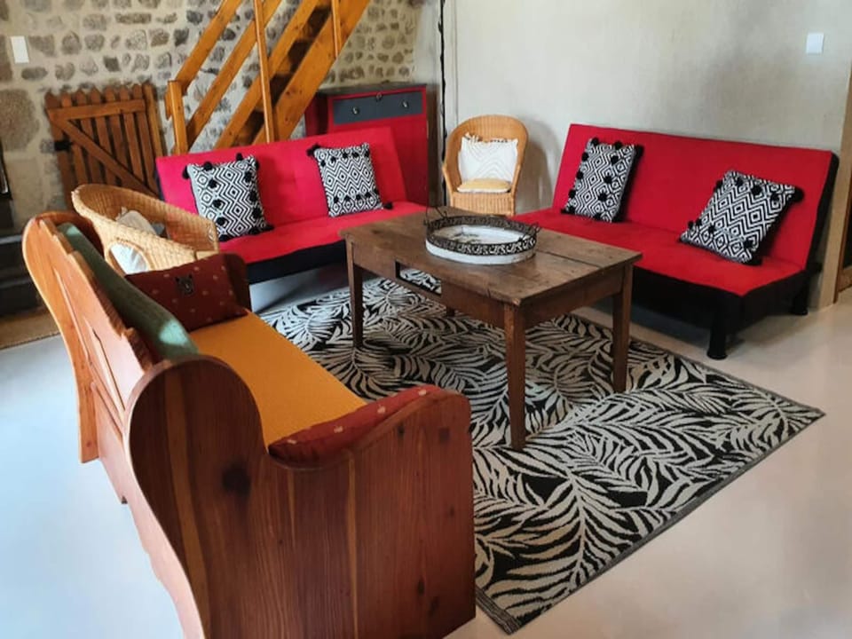 House 12 People Hotel in Auvergne-Rhône-Alpes