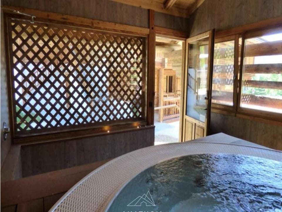 Chalet Rayjeanne Hotel in Le Grand-Bornand