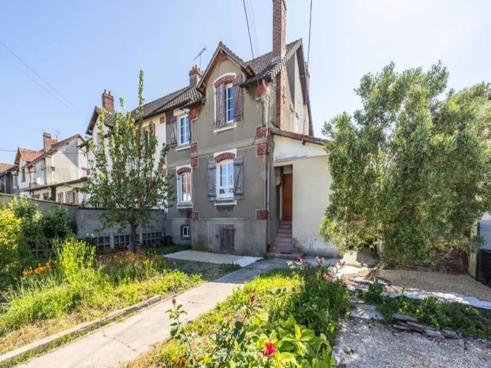 Houses  Villas for 5 People Hotel in Cabourg
