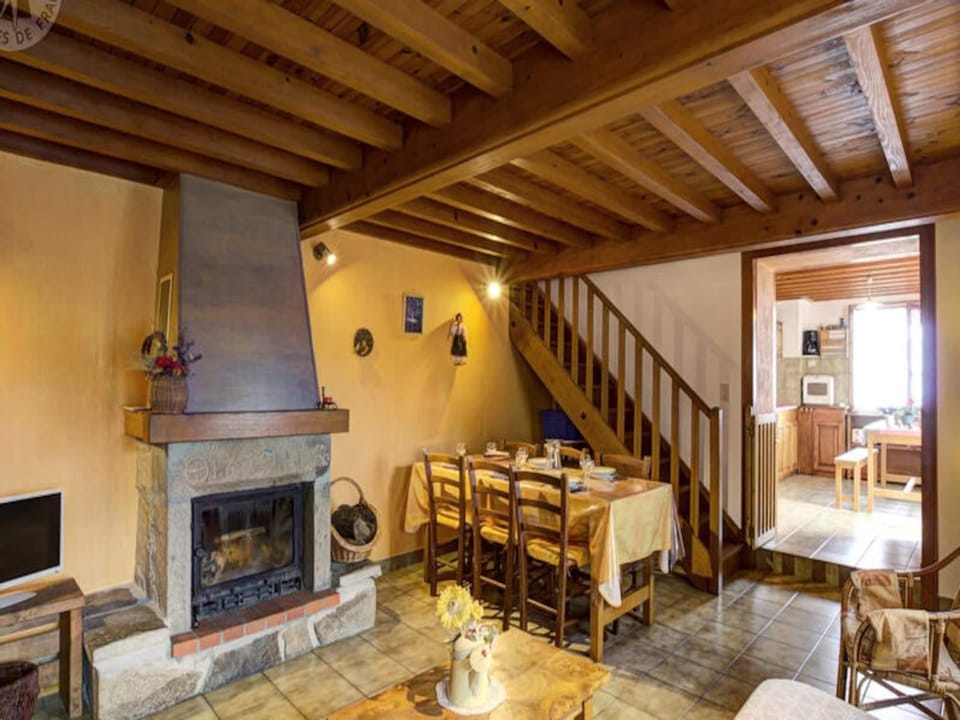 House 6 People Hotel in Auvergne-Rhône-Alpes
