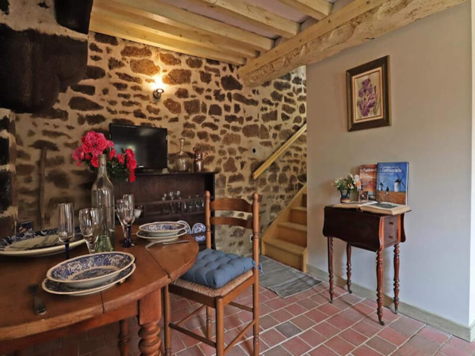 House 2 People Hotel in Normandy