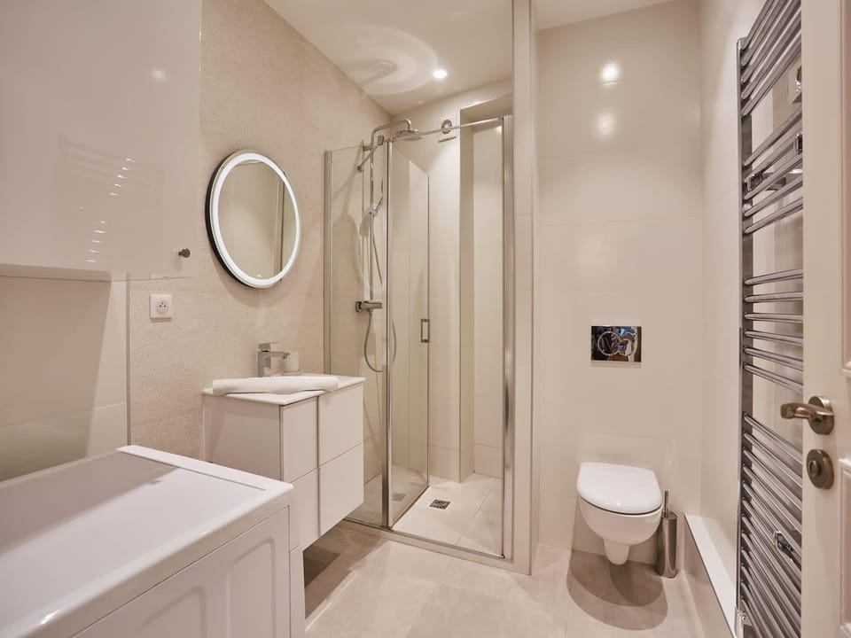 Superb Trocadero-Arc de Triomphe Apartment Hotel in Paris