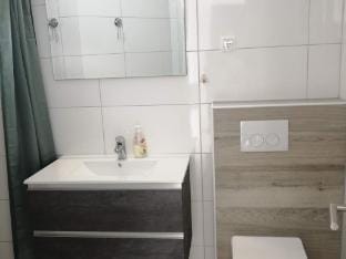 Seaside Apartments Sanda - One Bedroom Apartment 2 Hotel in Šibenik-Knin County, Croatia