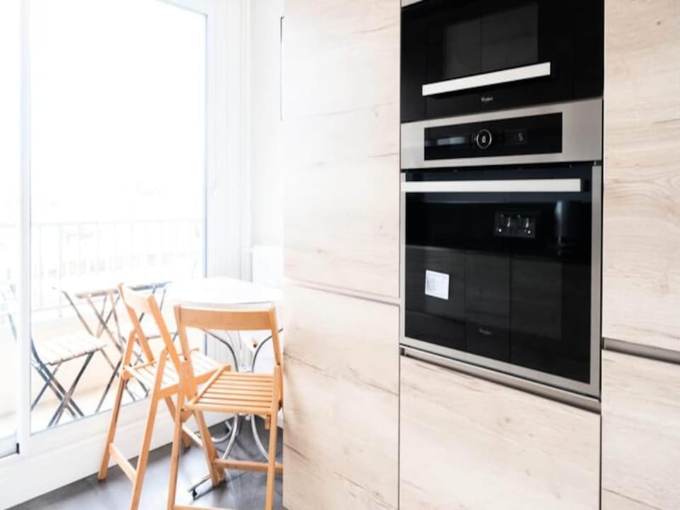 Apartments for 6 People Hotel in Paris