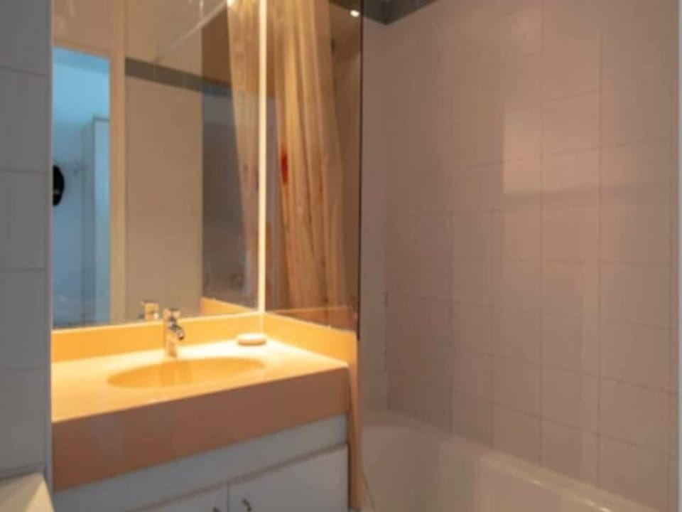 Apartments for 3 People Hotel in Mandelieu-La Napoule